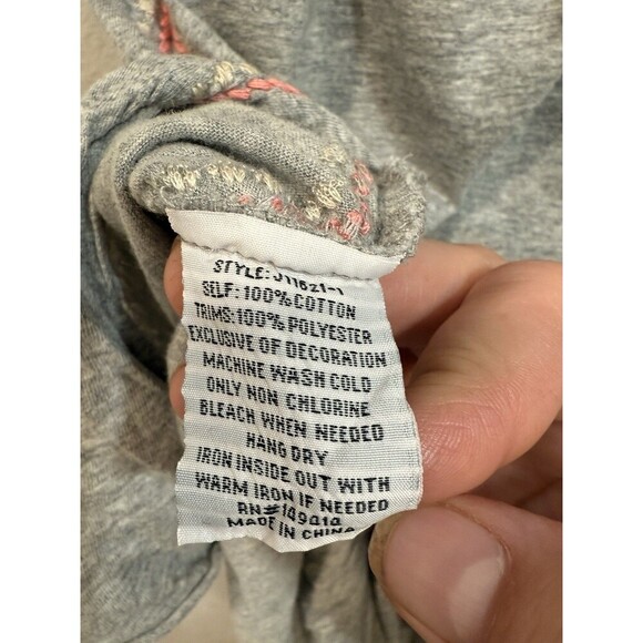 Johnny Was Tua Knit Drape Top Blouse Womens Sz XS  Embroidered Gray Floral - Picture 2 of 7